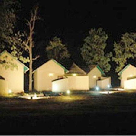 ホテルTiger Lagoon Bandhavgarh National Park エクステリア 写真